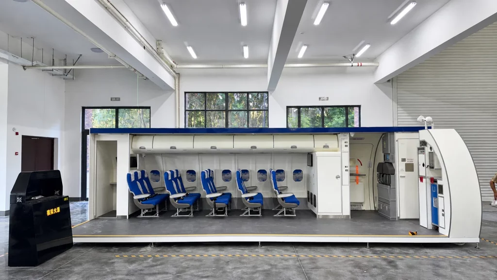 B737-800 Fire Extinguishing Simulator